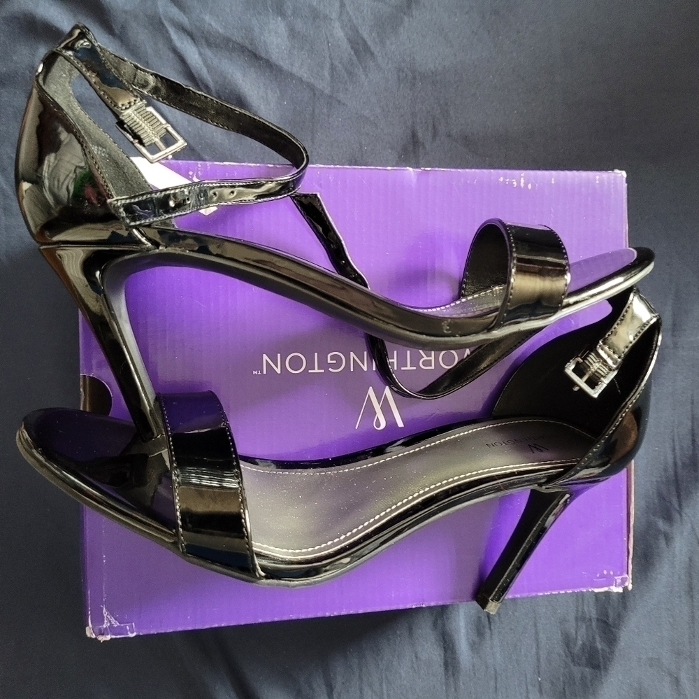 𝅺patent leather Sandals - Picture 7 of 11